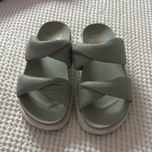 Sorel Sage Green Criss-Cross Slides